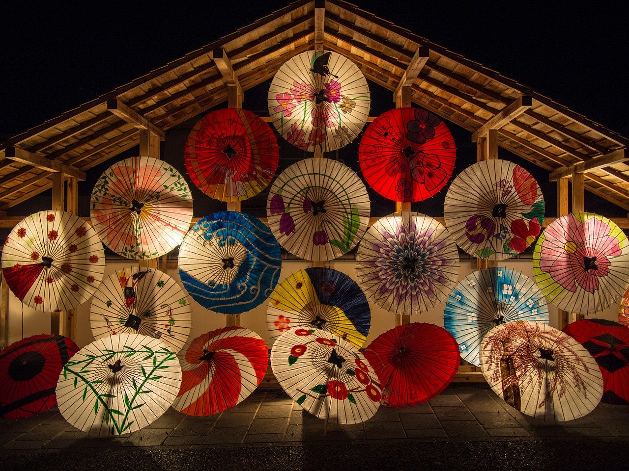 japanese umbrellas 636870 1280