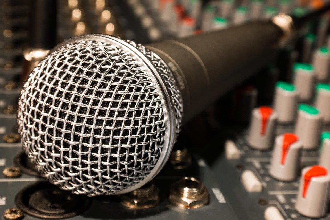 microphone 626618 1280