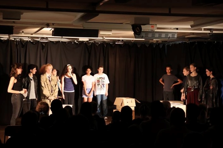 Theaterstück 2